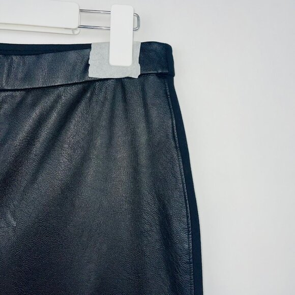 Chico’s Faux Leather Stretch Leggings In Black High-Waisted Pull-On Style Sleek - Picture 4 of 11